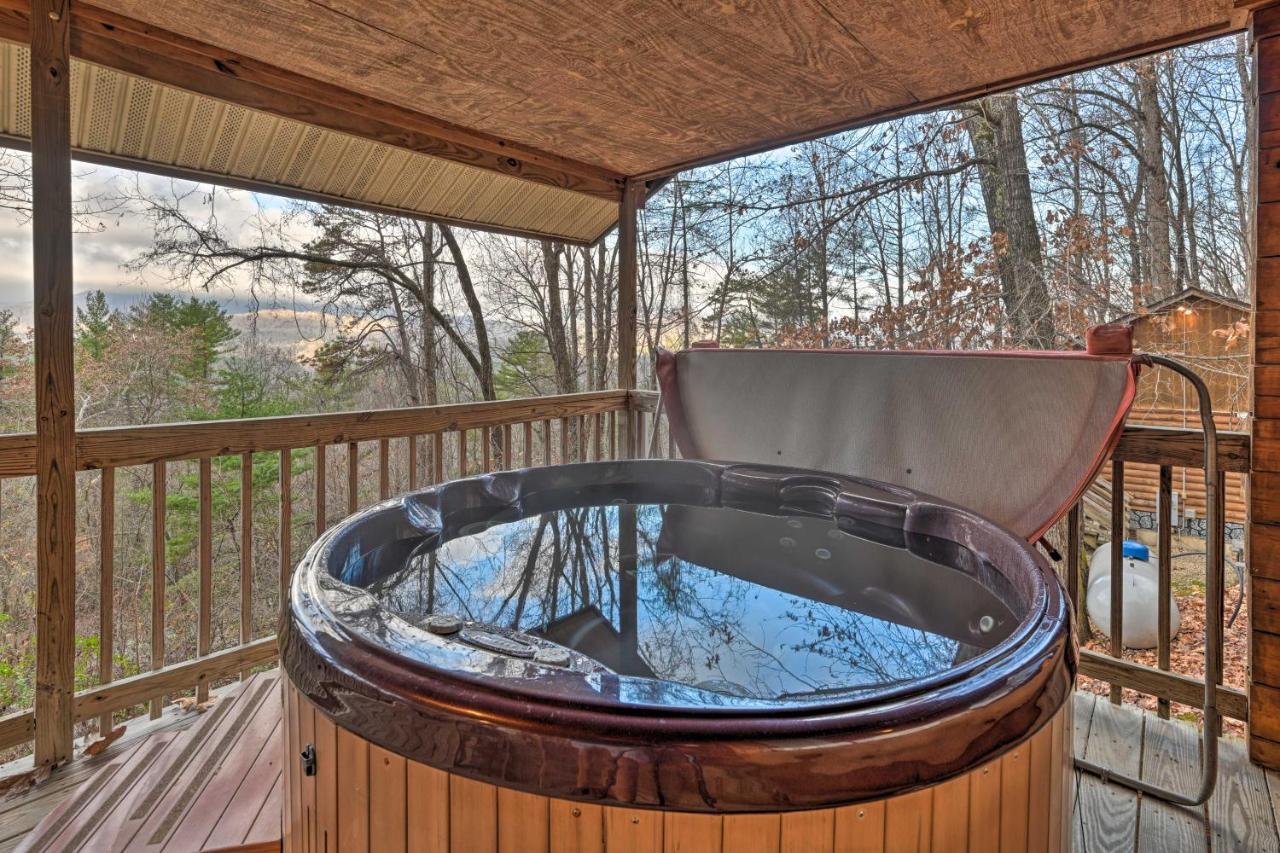 Cozy Deer Glen Cabin With Private Hot Tub And Porch! Bryson City Exteriör bild