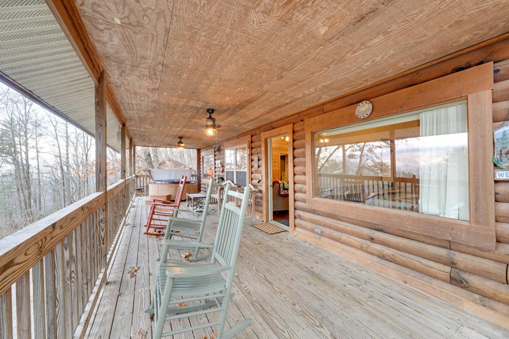Cozy Deer Glen Cabin With Private Hot Tub And Porch! Bryson City Exteriör bild