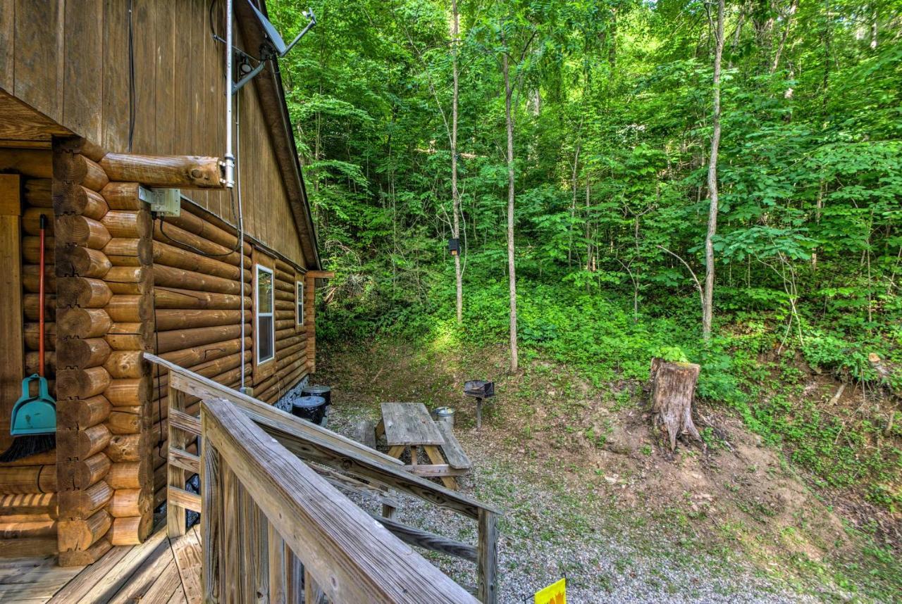 Cozy Deer Glen Cabin With Private Hot Tub And Porch! Bryson City Exteriör bild